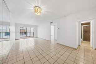 305 W 68th St, Hialeah, FL 33014 - Photo 6