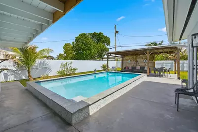 9955 SW 215th St, Cutler Bay, FL 33189 - Photo 2