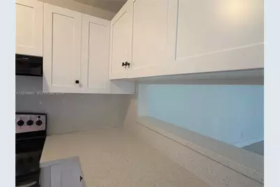 3396 Foxcroft Rd #113, Miramar, FL 33025 - Photo 6