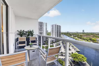 20505 E Country Club Dr #1431, Aventura, FL 33180 - Photo 4