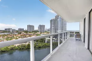 20505 E Country Club Dr, Aventura, FL 33180 - Photo 4