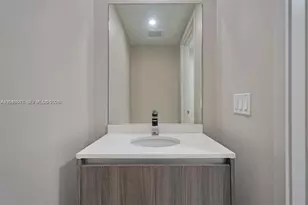 488 NE 18th St, Miami, FL 33132 - Photo 10