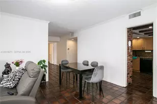 1800 NE 114th St, Miami, FL 33181 - Photo 4
