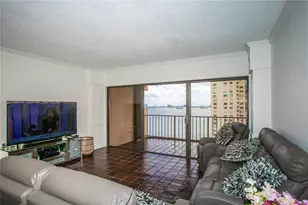 1800 NE 114th St, Miami, FL 33181 - Photo 2