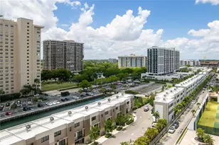 1800 NE 114th St, Miami, FL 33181 - Photo 16