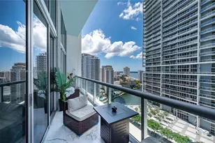 475 Brickell Ave, Miami, FL 33131 - Photo 18