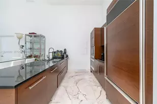 475 Brickell Ave, Miami, FL 33131 - Photo 4