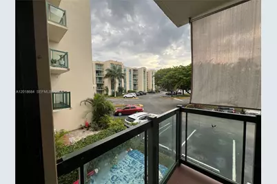 2075 SW 122nd Ave #207, Miami, FL 33175 - Photo 4