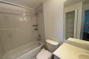 6440 NW 114th Ave, Doral, FL 33178 - Photo 10