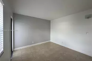 2705 NE 9th Ave, Wilton Manors, FL 33334 - Photo 24