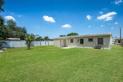 2760 NW 164th Ter, Miami Gardens, FL 33054 - Photo 34