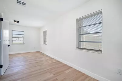 2760 NW 164th Ter, Miami Gardens, FL 33054 - Photo 26