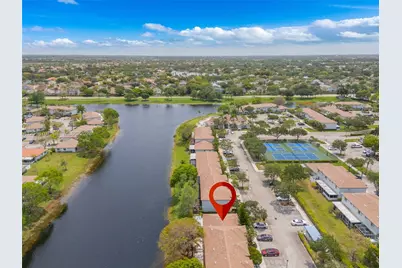 20869 NW 4th St, Pembroke Pines, FL 33029 - Photo 32