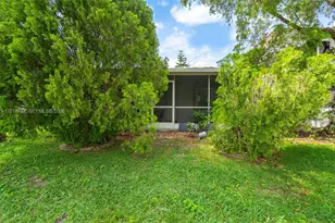 20869 NW 4 St, Pembroke Pines, FL 33029 - Photo 6
