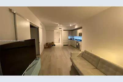1010 Brickell Ave #2208, Miami, FL 33131 - Photo 2
