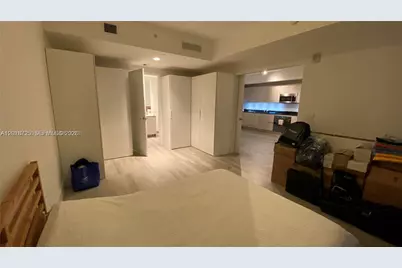 1010 Brickell Ave #2208, Miami, FL 33131 - Photo 6