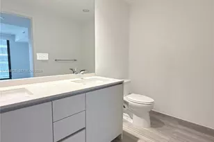 1010 Brickell Ave, Miami, FL 33131 - Photo 12