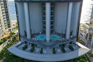 18555 Collins Ave, Sunny Isles Beach, FL 33160 - Photo 32