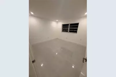 6070 W 19th Ave #315, Hialeah, FL 33012 - Photo 10