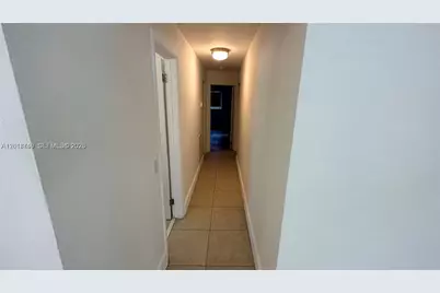 17601 NE 5th Ct, North Miami Beach, FL 33162 - Photo 14
