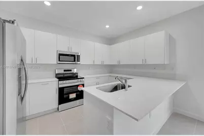 [Address not provided], Homestead, FL 33035 - Photo 12