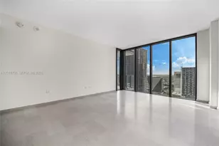 68 SE 6th St, Miami, FL 33131 - Photo 4