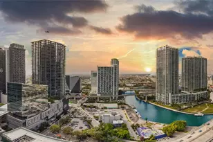 68 SE 6th St, Miami, FL 33131 - Photo 20