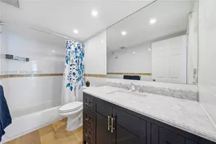 5401 Collins Ave, Miami Beach, FL 33140 - Photo 16