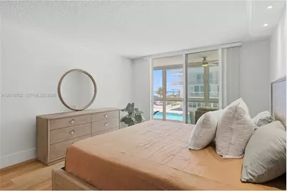 5401 Collins Ave #102, Miami Beach, FL 33140 - Photo 12