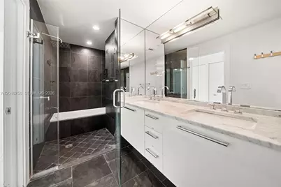 900 Biscayne Blvd #5602, Miami, FL 33132 - Photo 20