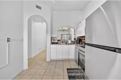 2600 SE 12th Pl #203, Homestead, FL 33035 - Photo 10
