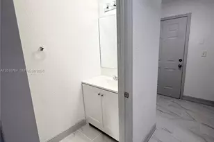 7991 NW 8th St, Miami, FL 33126 - Photo 6