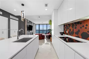 700 NE 24th St, Miami, FL 33137 - Photo 2
