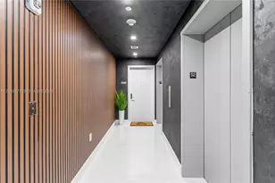 700 NE 24th St, Miami, FL 33137 - Photo 24