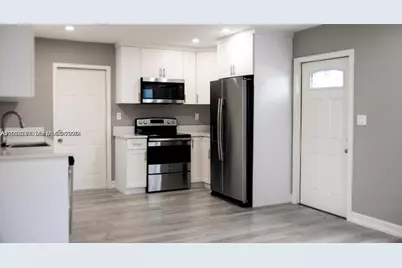 1881 NW 5th Ter #1881, Pompano Beach, FL 33060 - Photo 4