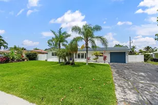 4211 NE 27th Ave, Lighthouse Point, FL 33064 - Photo 2