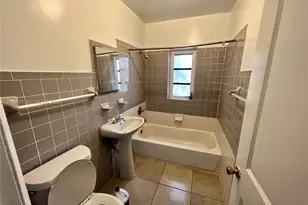 1801 NW 88th St, Miami, FL 33147 - Photo 10