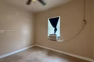 646 NW 14th Terrace, Fort Lauderdale, FL 33311 - Photo 8