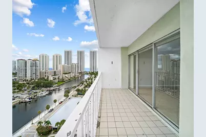 500 Bayview Dr #1421, Sunny Isles Beach, FL 33160 - Photo 4