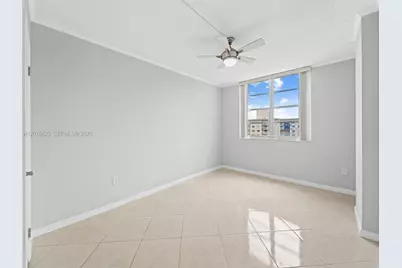 500 Bayview Dr #1421, Sunny Isles Beach, FL 33160 - Photo 8