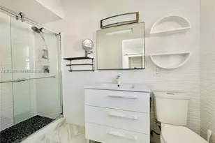 3751 NE 170th St, North Miami Beach, FL 33160 - Photo 14