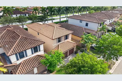2542 NE 1st St, Homestead, FL 33033 - Photo 36