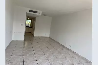 6039 Collins Av #537, Miami Beach, FL 33140 - Photo 10