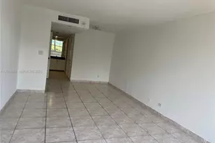 6039 Collins Ave, Miami Beach, FL 33140 - Photo 10