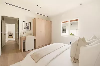 725 NE 76th St, Miami, FL 33138 - Photo 22