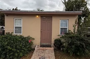 10260 SW 182nd St, Miami, FL 33157 - Photo 1