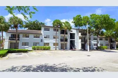 7115 NW 179th St #106, Hialeah, FL 33015 - Photo 8