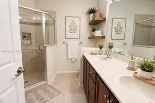 14724 SW 25th Ln, Miami, FL 33185 - Photo 10