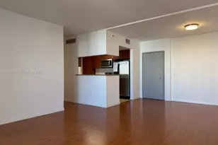 36 NW 6th Ave, Miami, FL 33128 - Photo 2