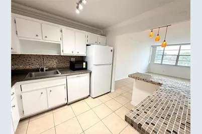 2771 Taft St #411, Hollywood, FL 33020 - Photo 8